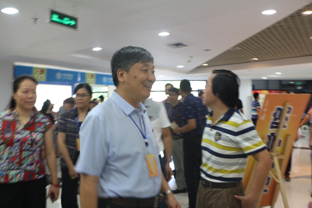 *大象传媒
2017级新生家长见面会