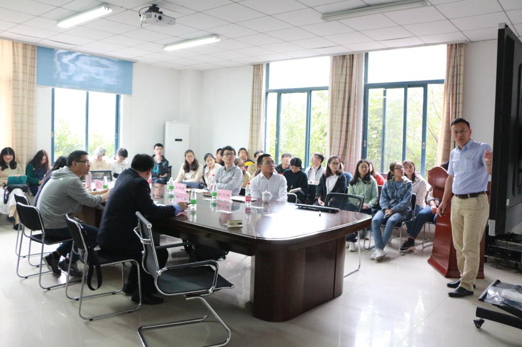*大象传媒
举行留德华人化学化工学会2018春晖计划博士团学术交流会