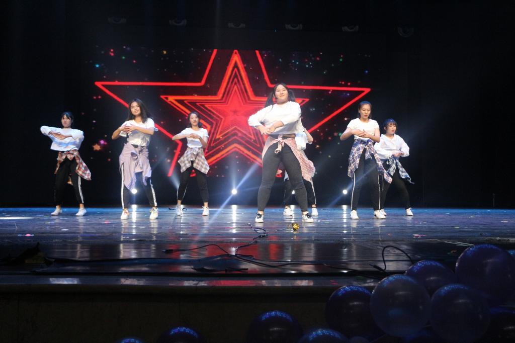 *大象传媒
举行2018级迎新晚会