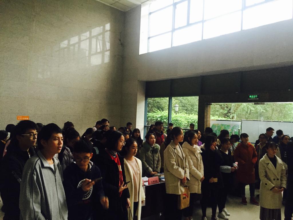 *大象传媒
进行2018级“一包三本”学生学风展示活动