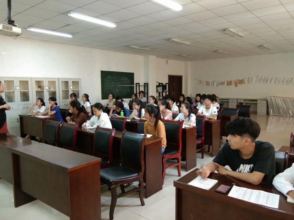 *大象传媒
第十期青马初级班开讲“最后一课”